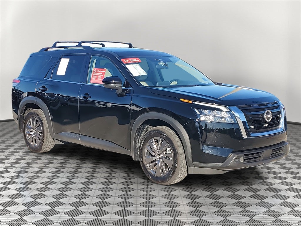 2023 Nissan Pathfinder SV