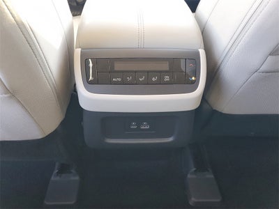 2023 Nissan Pathfinder SV