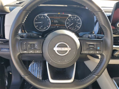 2023 Nissan Pathfinder SV