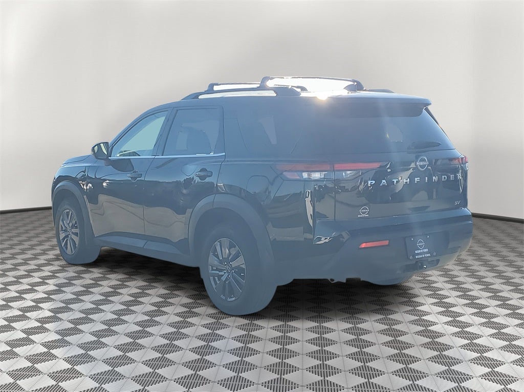 2023 Nissan Pathfinder SV