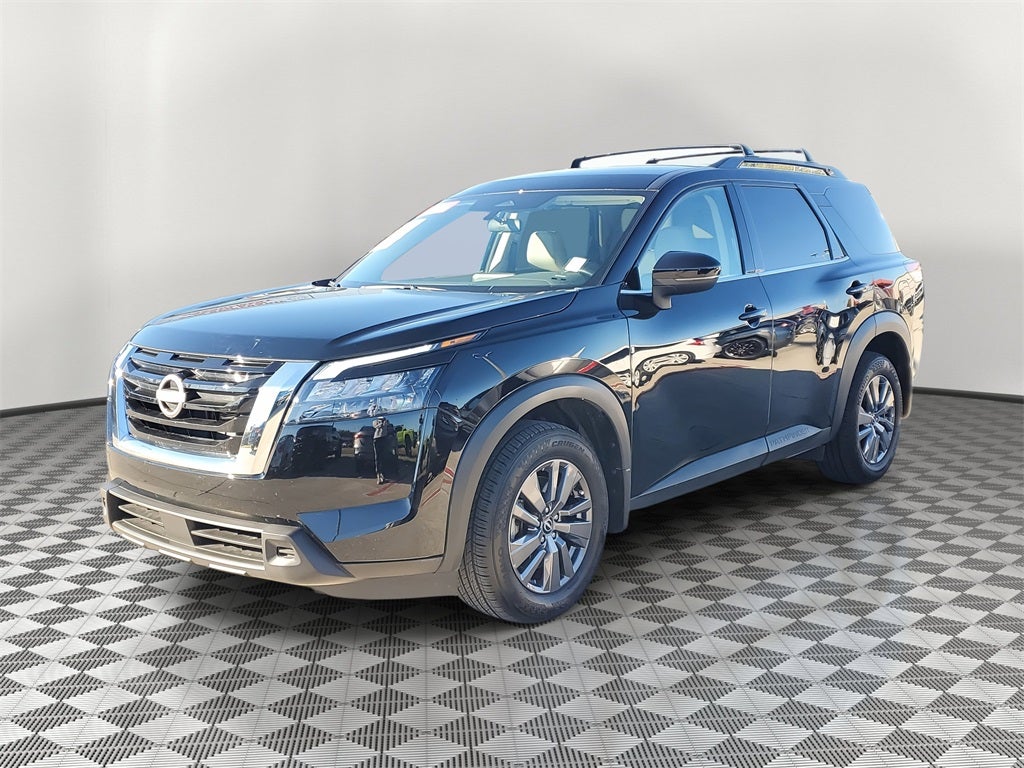 2023 Nissan Pathfinder SV