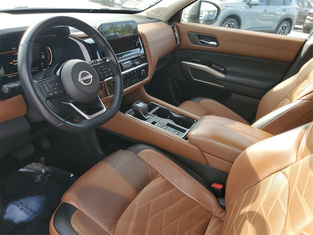 2022 Nissan Pathfinder Platinum