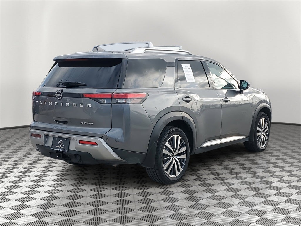 2022 Nissan Pathfinder Platinum