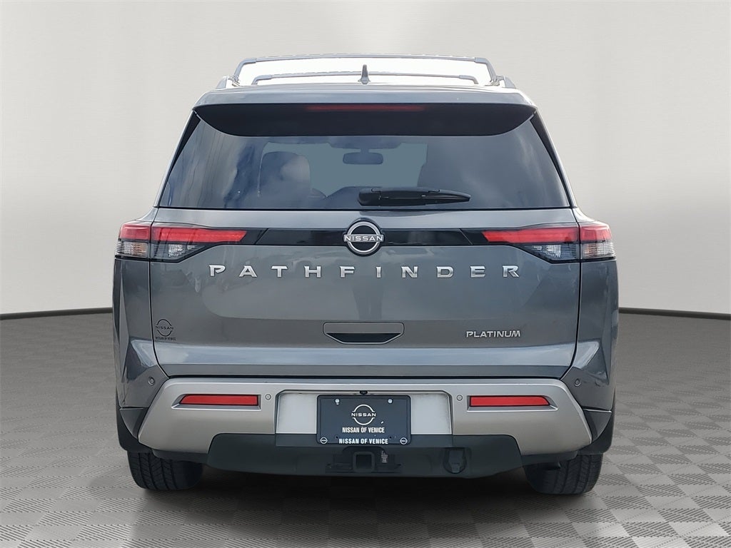 2022 Nissan Pathfinder Platinum