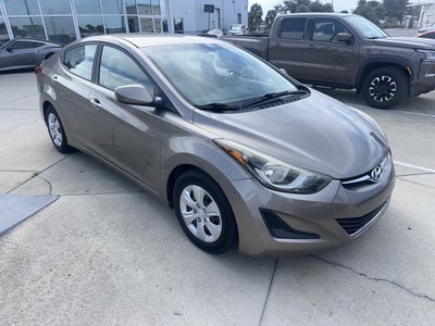 2016 Hyundai Elantra SE