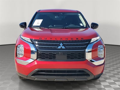 2024 Mitsubishi Outlander ES