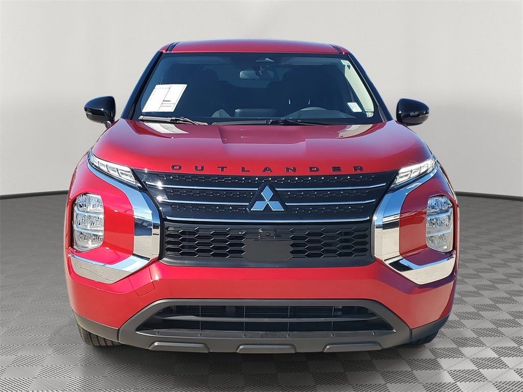2024 Mitsubishi Outlander ES