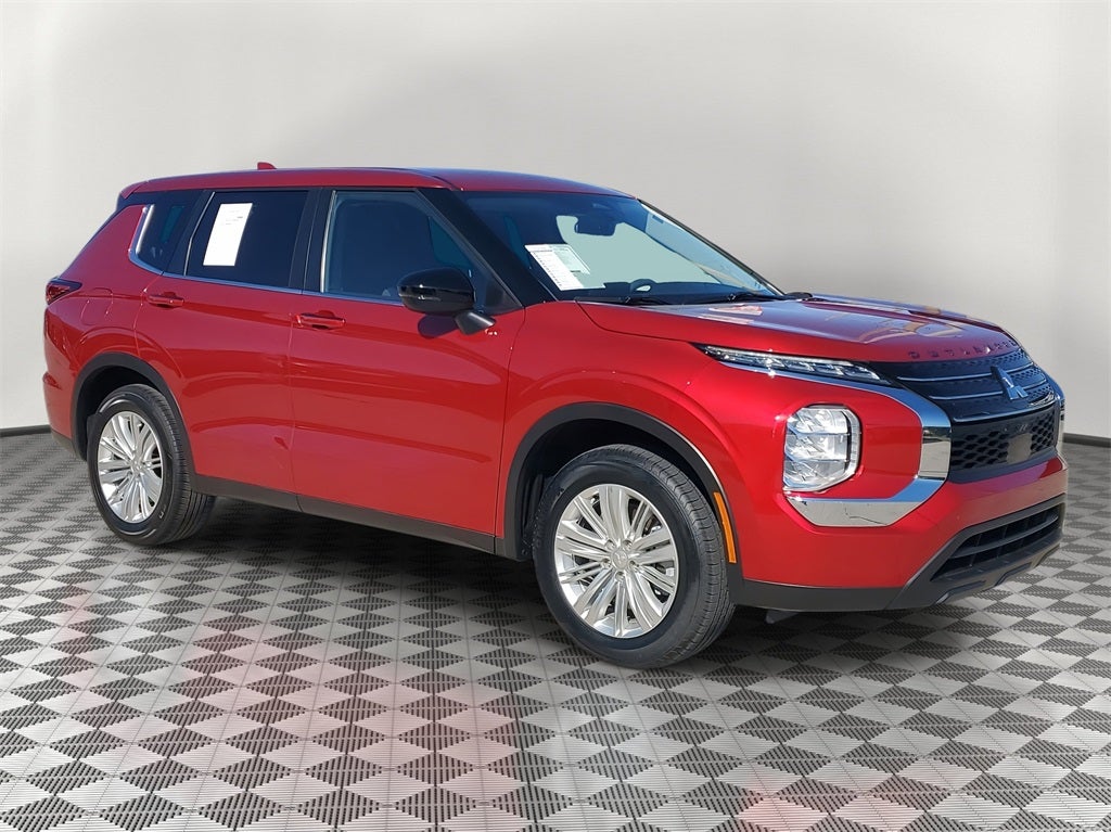 2024 Mitsubishi Outlander ES