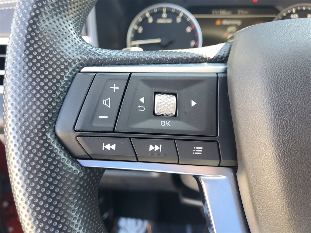 2024 Mitsubishi Outlander ES