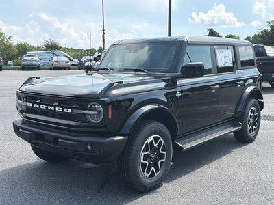 2026 Ford Bronco Outer Banks