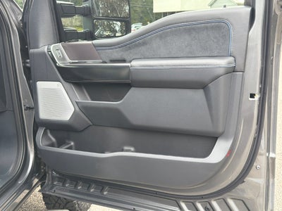 2027 Ford F-250SD Platinum