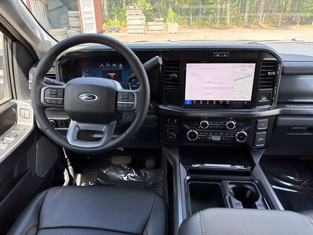 2026 Ford F-350SD Lariat DRW
