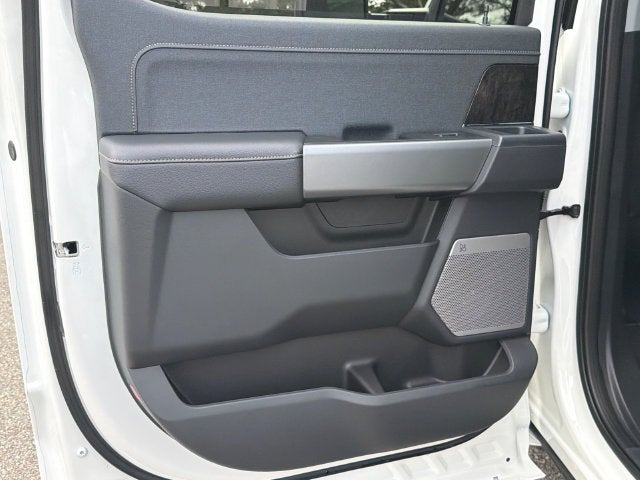 2027 Ford F-450SD Lariat DRW
