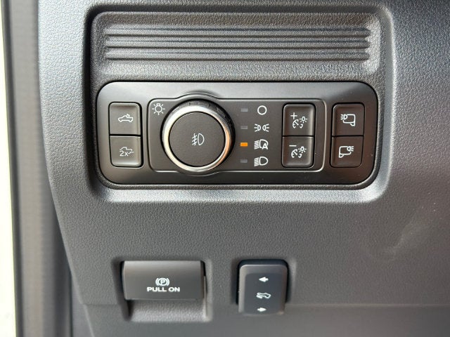 2027 Ford F-450SD Lariat DRW