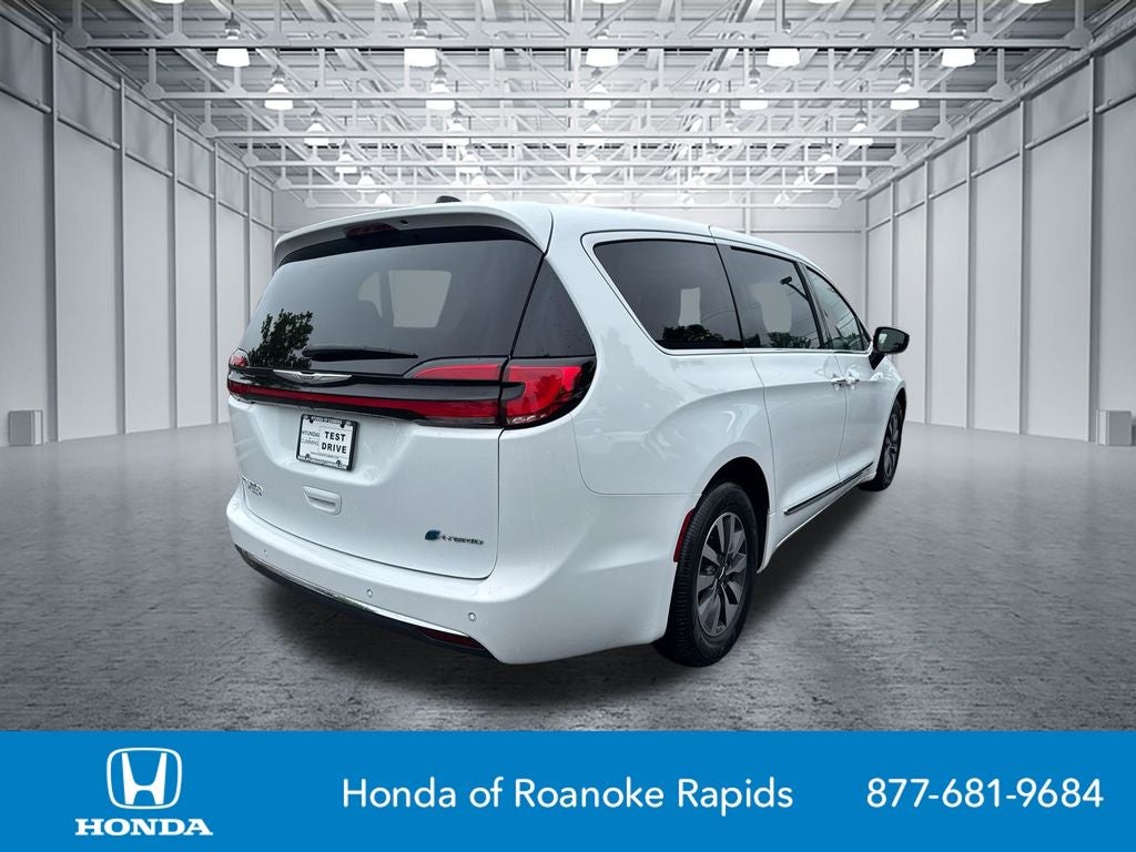 2023 Chrysler Pacifica Hybrid Limited