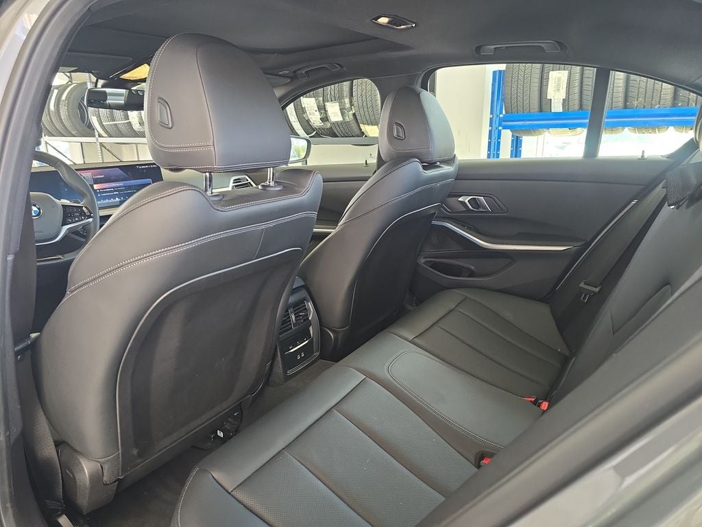 2025 BMW 3 Series 330i