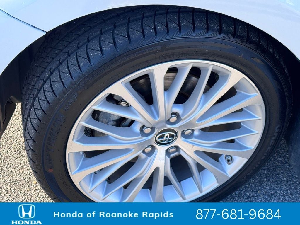 2019 Toyota Camry XLE