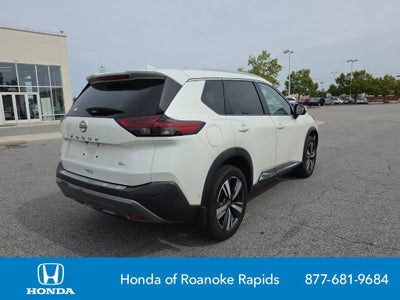 2022 Nissan Rogue SL