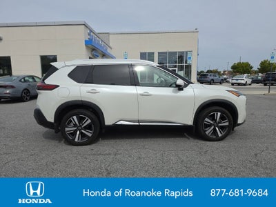 2022 Nissan Rogue SL