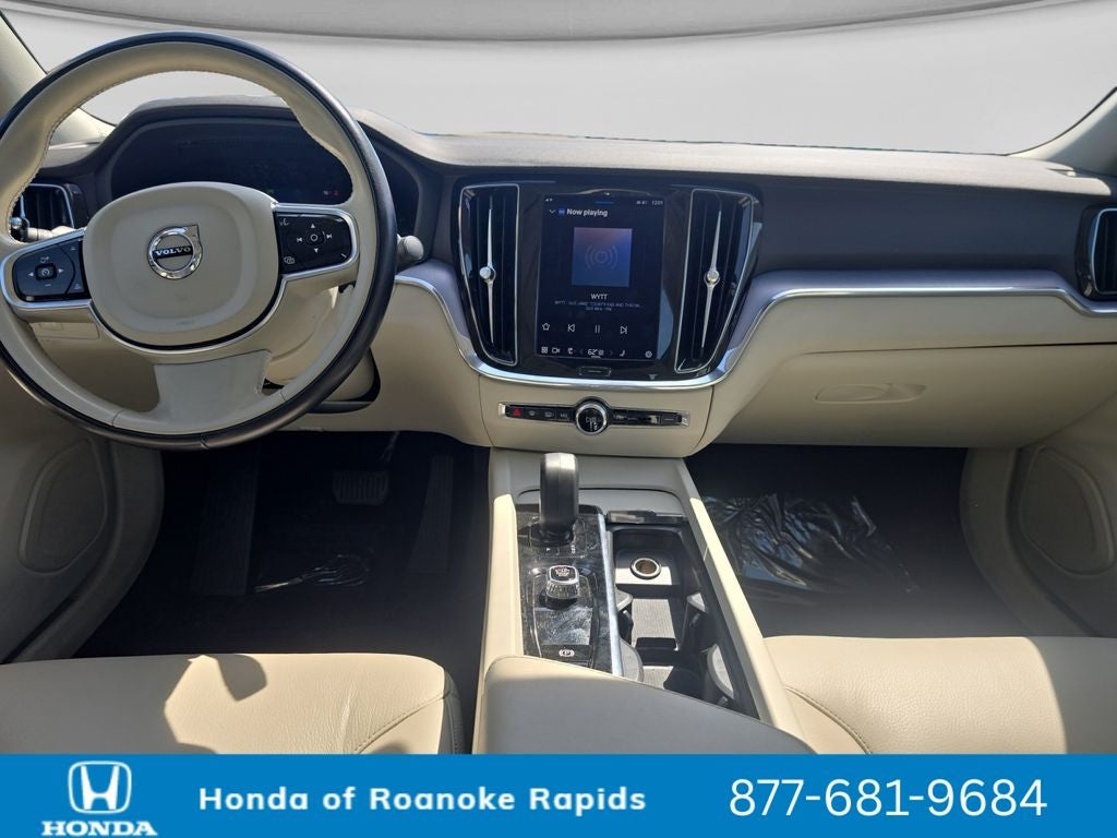 2024 Volvo S60 B5 Core Dark Theme