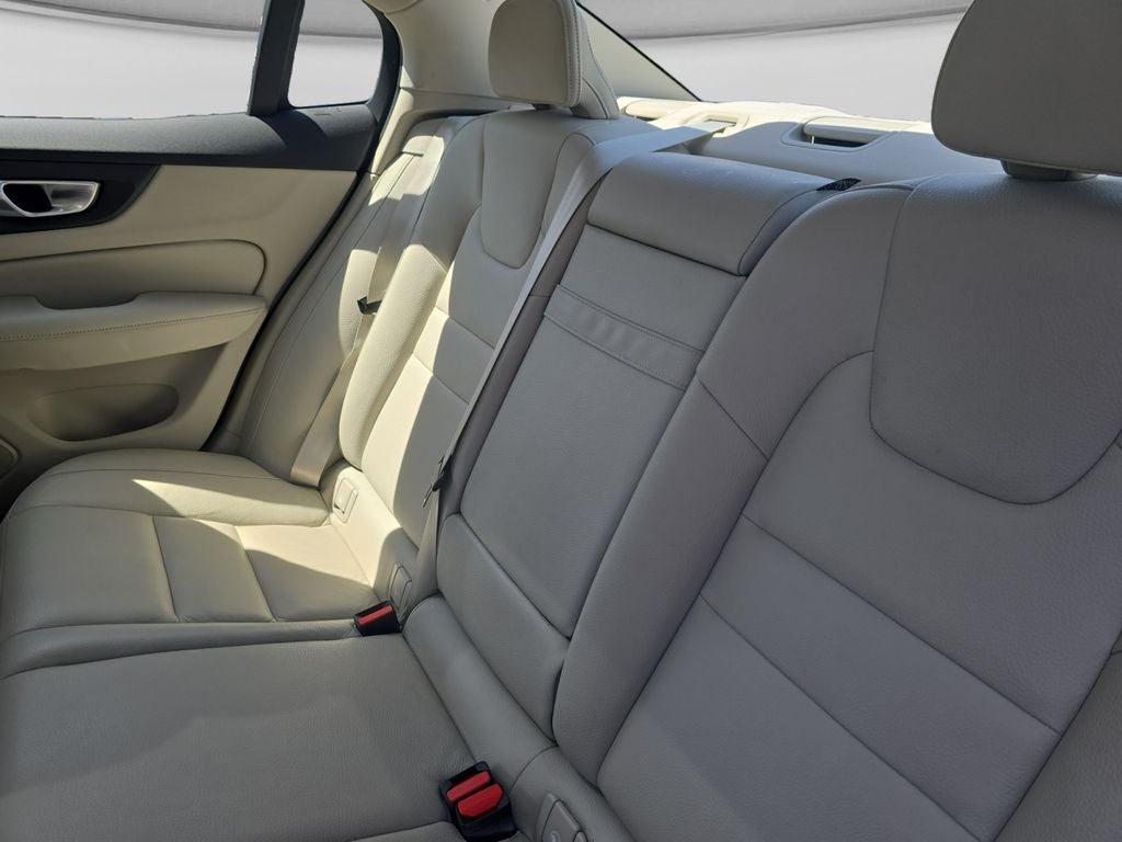 2024 Volvo S60 B5 Core Dark Theme