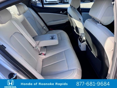 2024 Genesis G70 2.5T