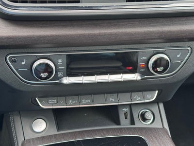 2024 Audi Q5 45 S line Premium quattro