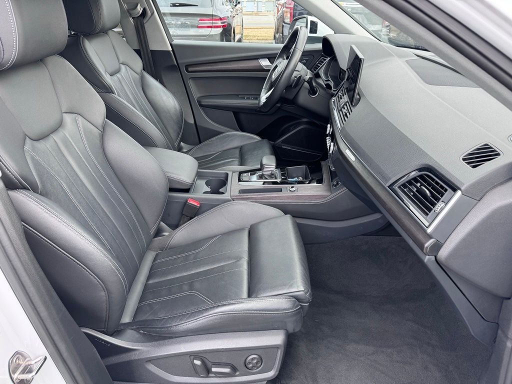 2024 Audi Q5 45 S line Premium quattro