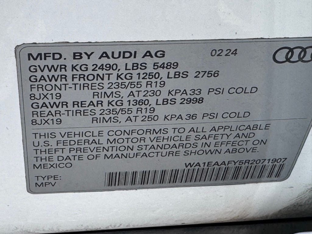 2024 Audi Q5 45 S line Premium quattro