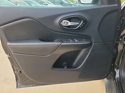 2023 Jeep Cherokee Trailhawk