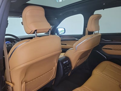 2022 Jeep Grand Cherokee Summit