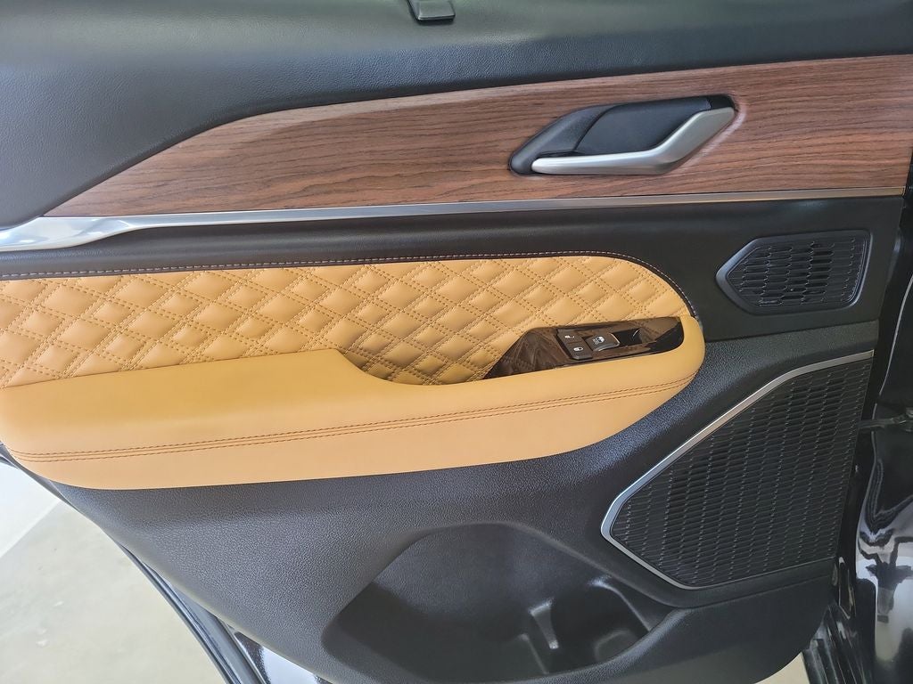 2022 Jeep Grand Cherokee Summit