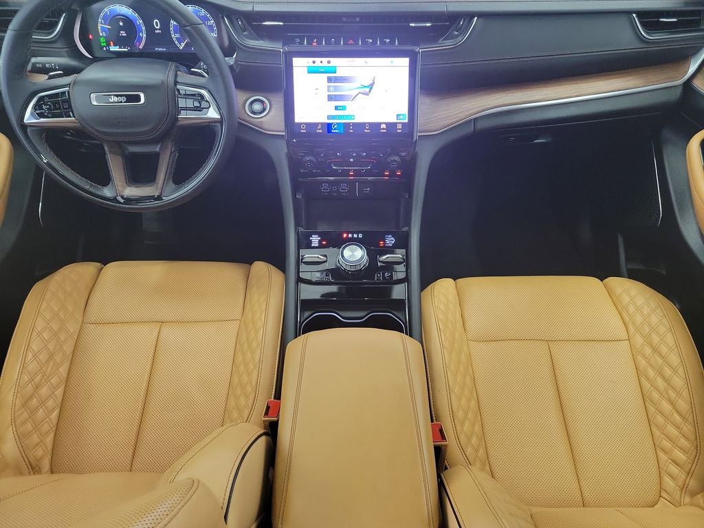 2022 Jeep Grand Cherokee Summit