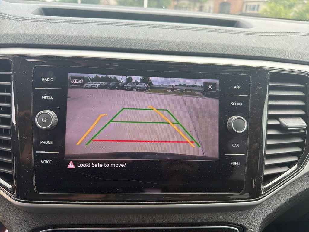 2023 Volkswagen Atlas 3.6L V6 SE w/Technology