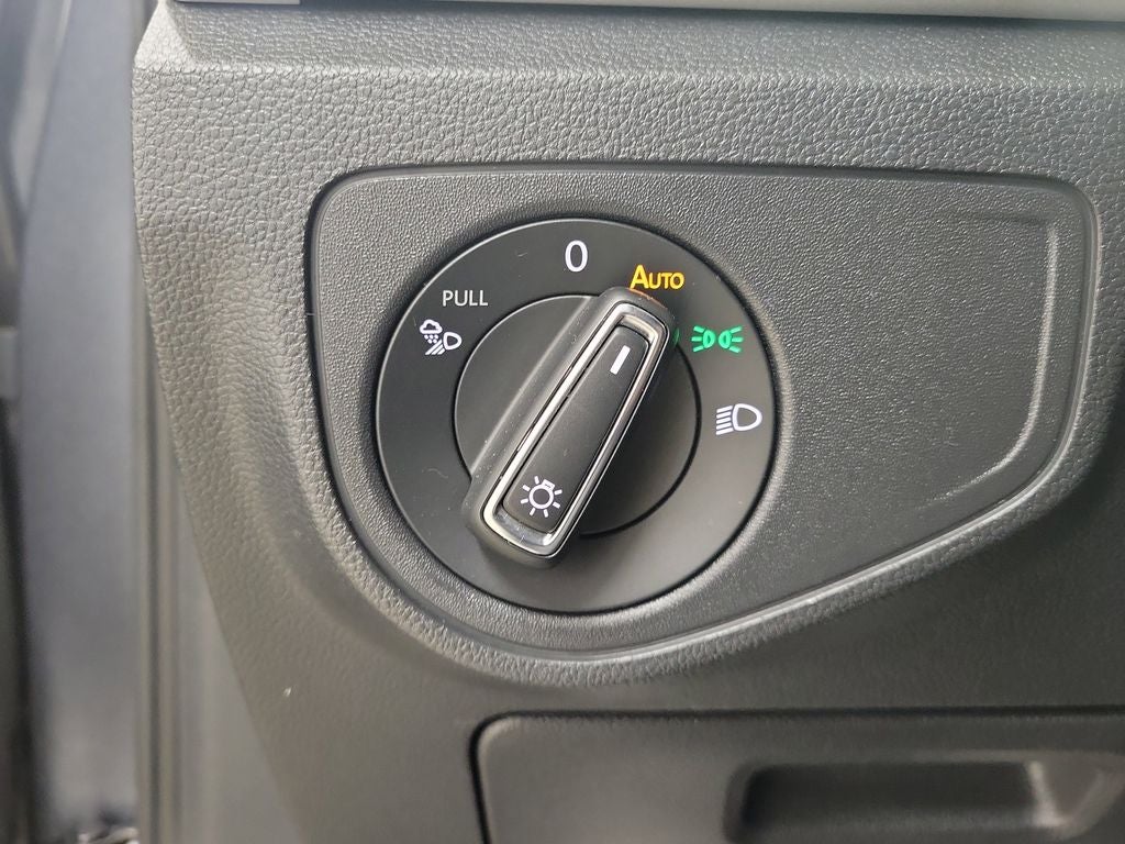 2021 Volkswagen Atlas Cross Sport 3.6L V6 SE w/Technology