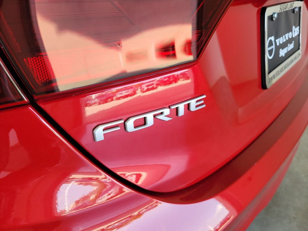 2024 Kia Forte Base