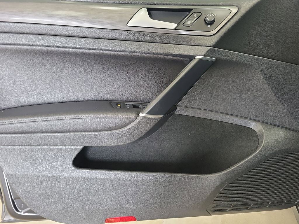 2019 Volkswagen Golf TSI SE 4-Door