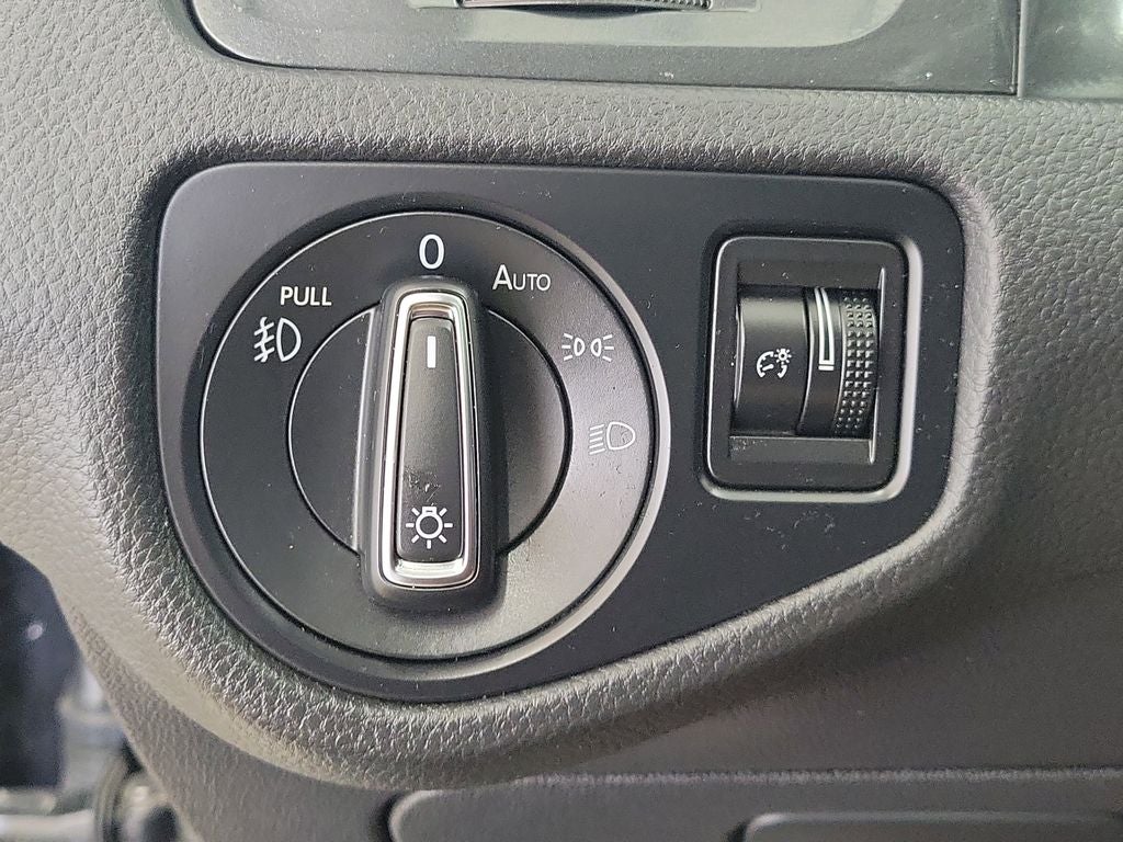 2019 Volkswagen Golf TSI SE 4-Door