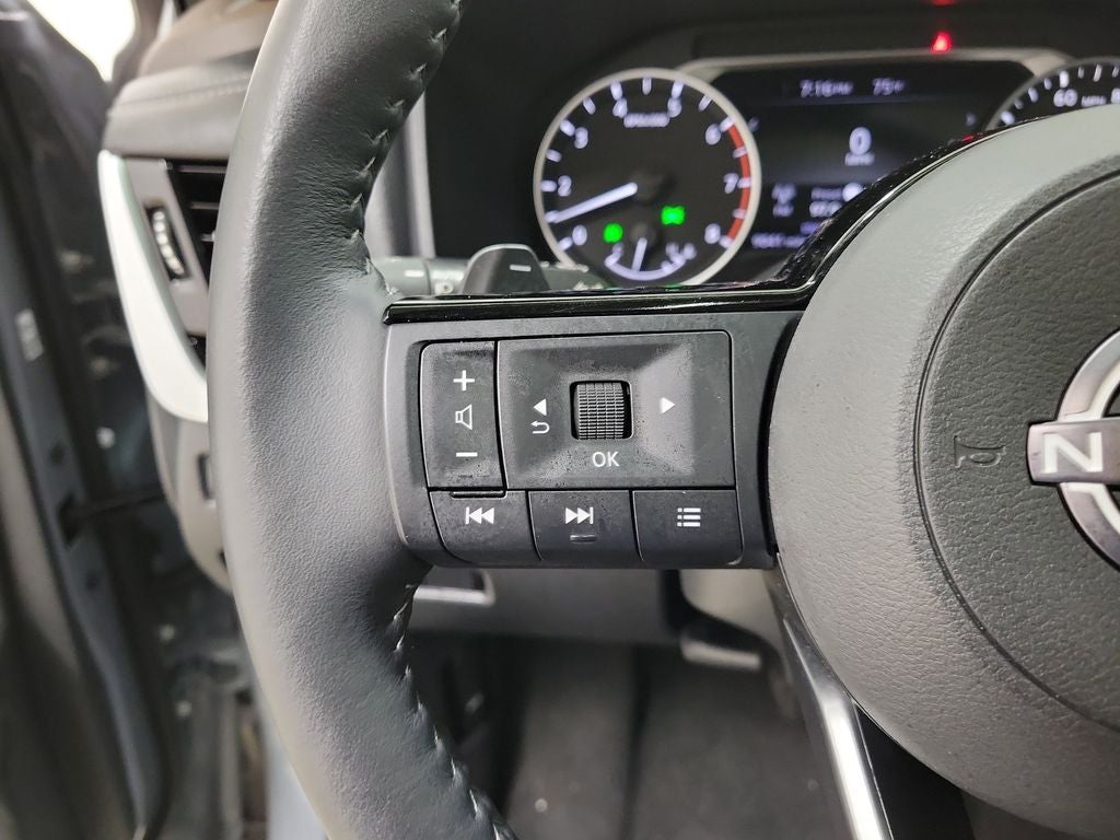 2022 Nissan Rogue SL