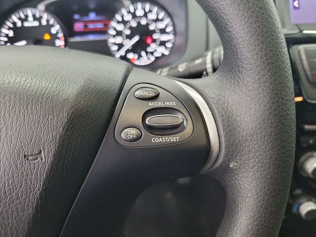 2020 Nissan Pathfinder S