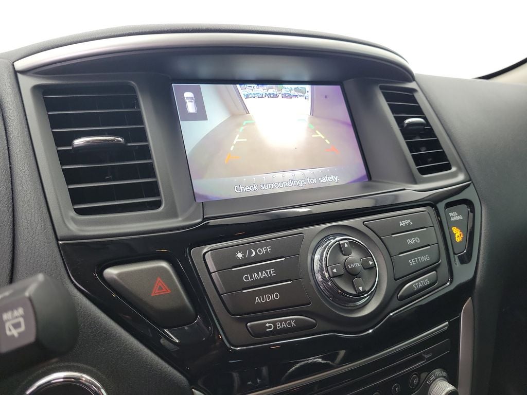 2020 Nissan Pathfinder S