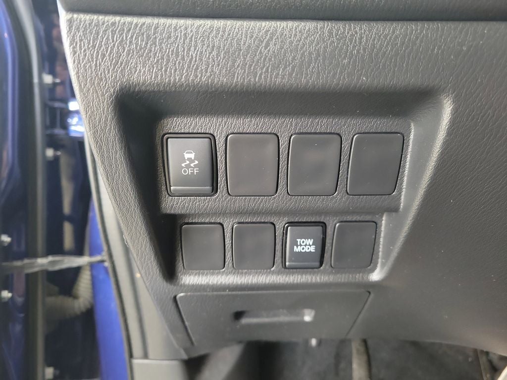 2020 Nissan Pathfinder S