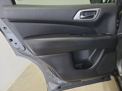 2020 Nissan Pathfinder S