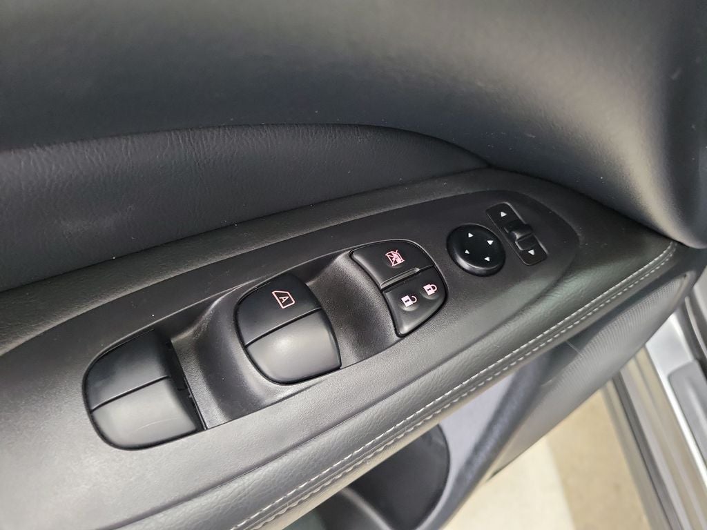 2020 Nissan Pathfinder S