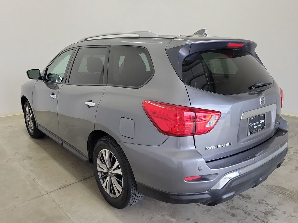 2020 Nissan Pathfinder S