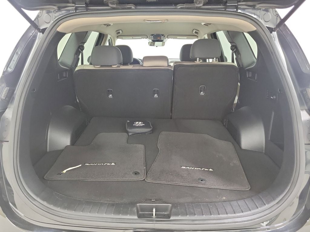 2022 Hyundai Santa Fe SE