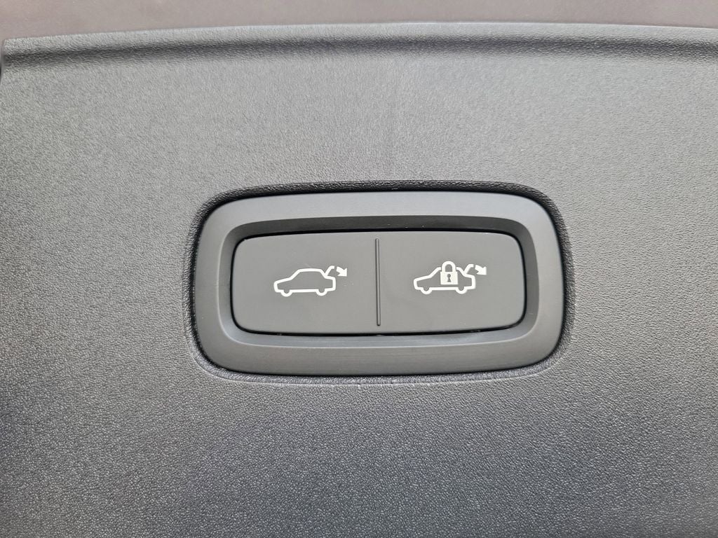 2026 Volvo EX90 Base