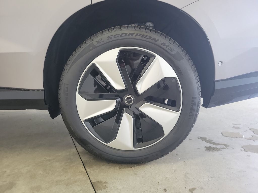 2026 Volvo EX90 Base
