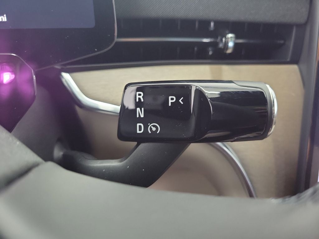 2026 Volvo EX90 Base