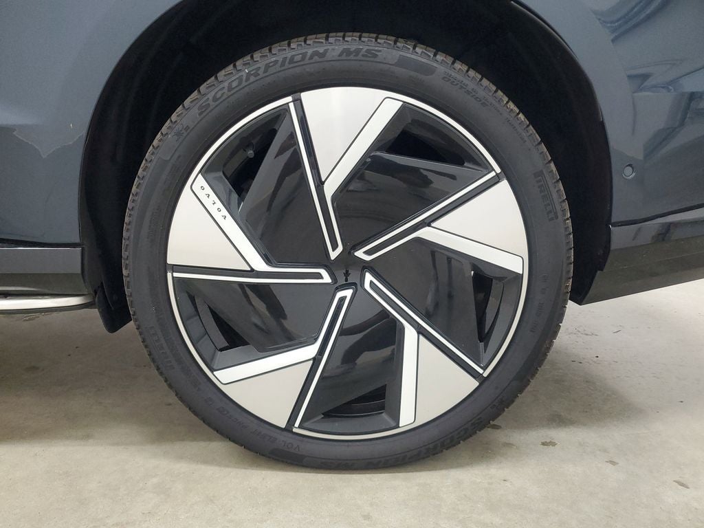 2025 Volvo EX90 Twin Motor Plus 7-Seater